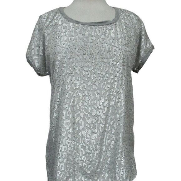 Chico's Metallic Front Hi-Low Pullover Short Sleeve Top Sz 1 S-M Gray Silver - Picture 3 of 7
